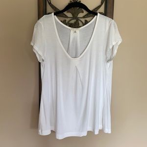 Banana Republic scoop neck tee shirt